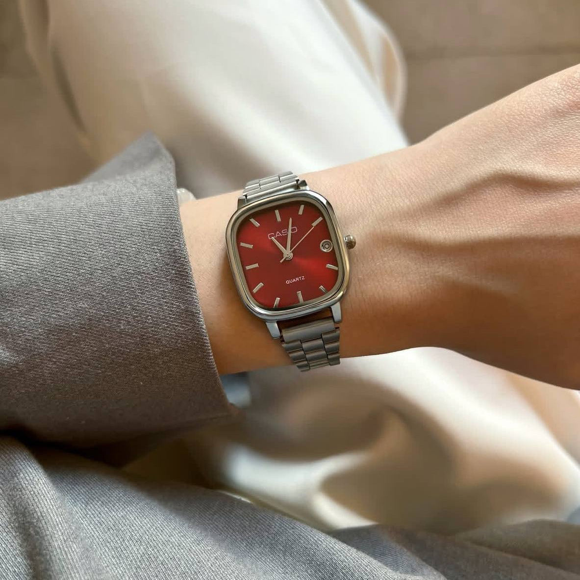 CASIO SILVER AND RED FOR WOMEN
