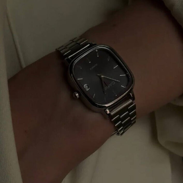 CASIO SILVER AND BLACK FOR WOMEN